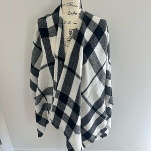 Plaid Black and White Women's Poncho Scarf wrap